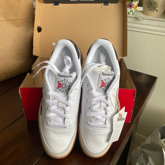 Reebok Club C Revenge Vintage Shoes M 9 / W 11